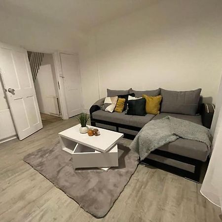 Comfy 2 Bedroom On Tower Bridge London Kültér fotó